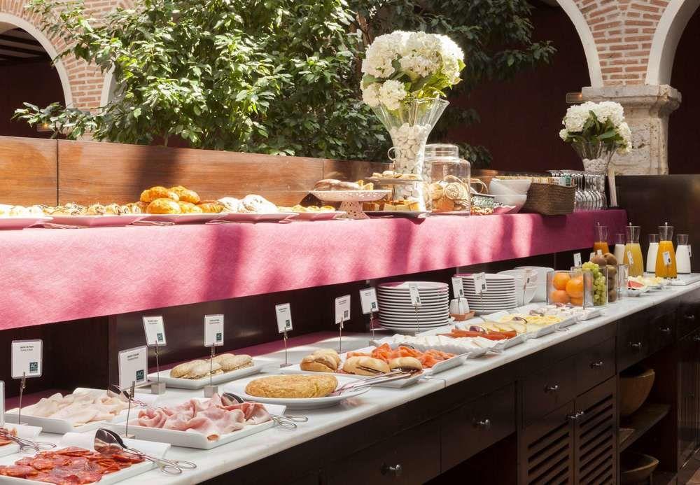 Ac Hotel Palacio De Santa Ana By Marriott Valladolid Exterior photo A tapas bar in Madrid