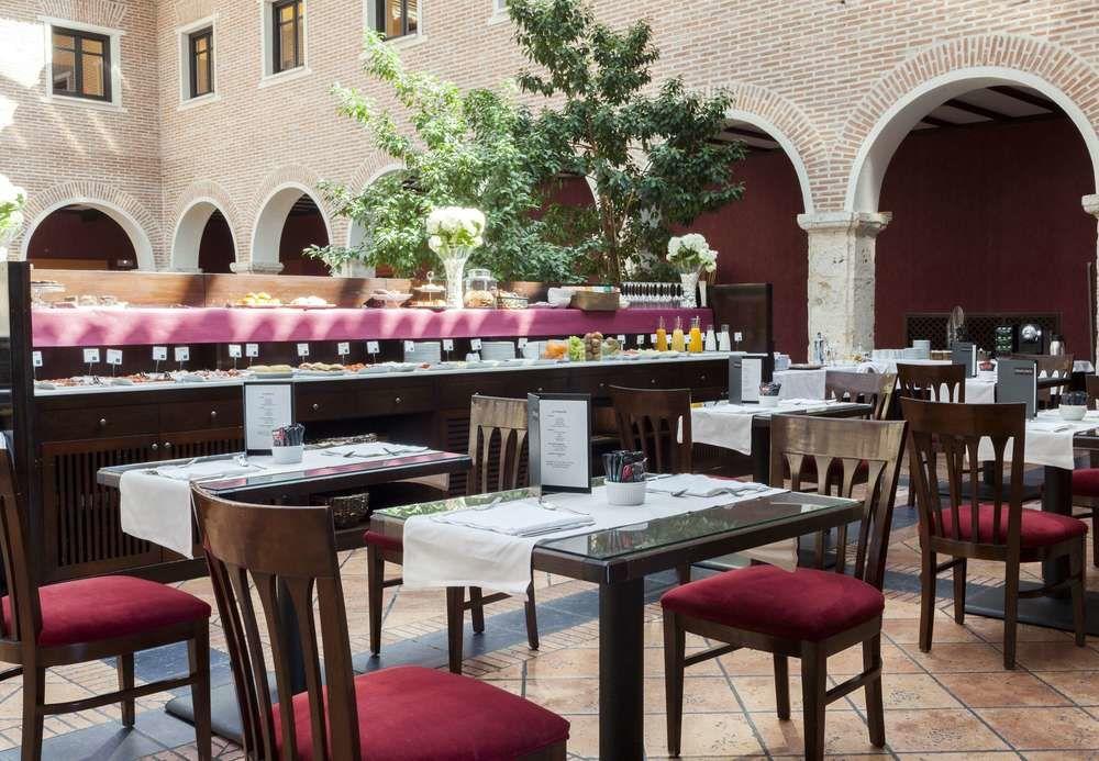 Ac Hotel Palacio De Santa Ana By Marriott Valladolid Exterior photo Restaurant