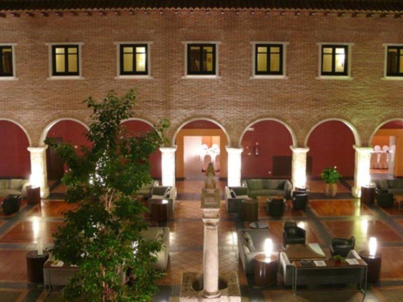 Ac Hotel Palacio De Santa Ana By Marriott Valladolid Exterior photo The University of Patras