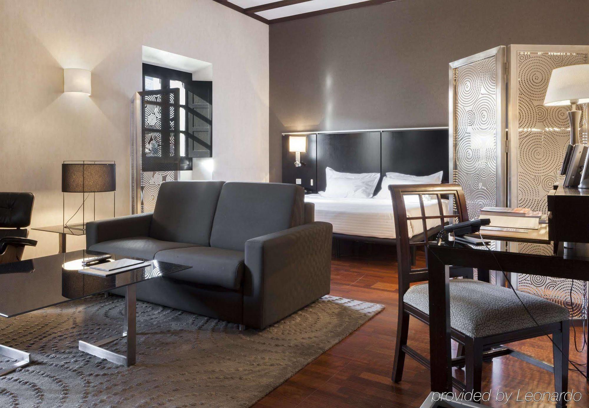 Ac Hotel Palacio De Santa Ana By Marriott Valladolid Exterior photo Suite