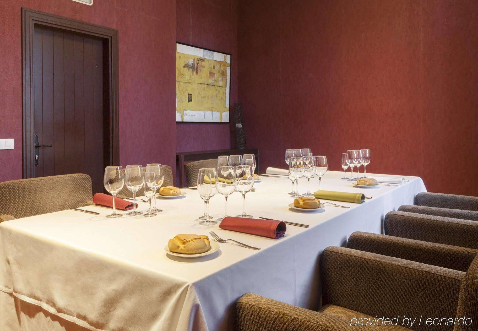 Ac Hotel Palacio De Santa Ana By Marriott Valladolid Exterior photo Tasting room